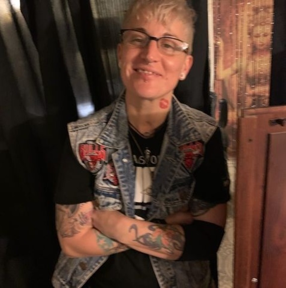 Meet your Posher, Max - Picture 1 of 1